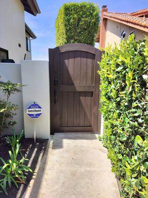 Custom metal gate & wood