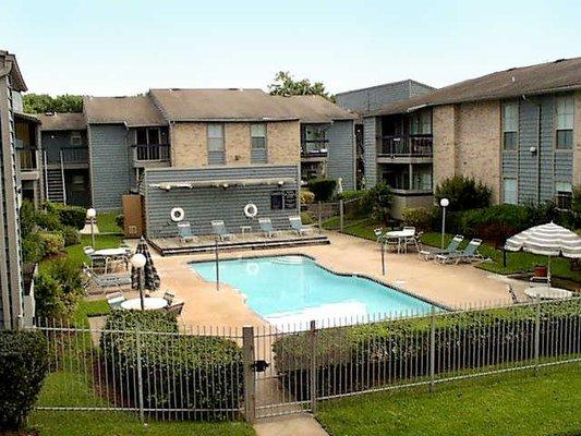 Bayou Bend Apartments