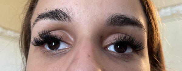 Look at the lashes