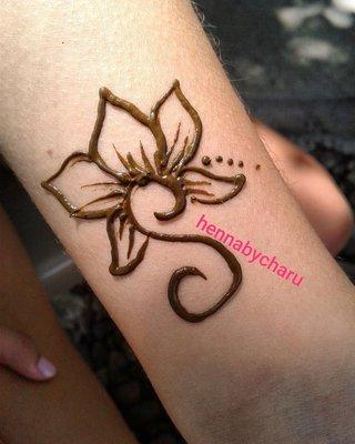 HENNA BY CHARU