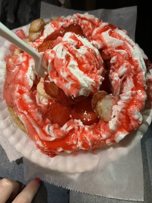 Strawberry funnel cake