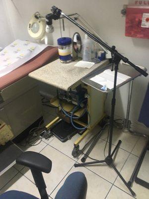 Clutter exam room #4