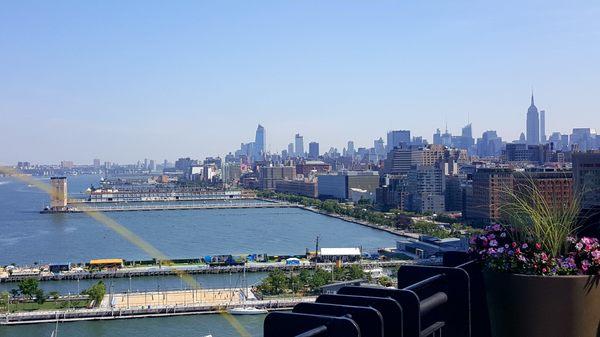 Outdoor area of the top floor, Tribeca Park.