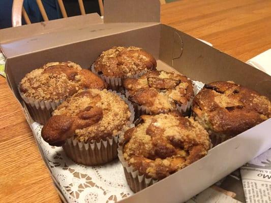 Apple cinnamon muffins, filled with apples too!