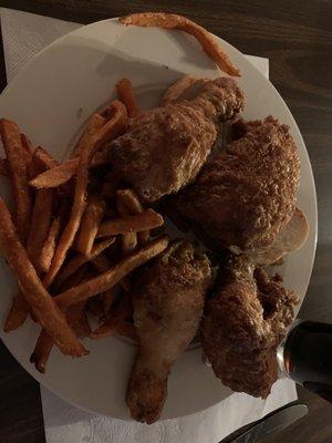 Chicken dinner (dark) with sweet potato fries