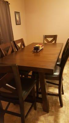 I'm in love with my new kitchen table and chairs! I highly recommend shopping here and supporting local businesses!