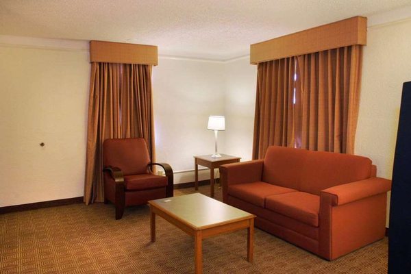 La Quinta Inn by Wyndham San Antonio South Park