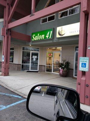 Salon 41