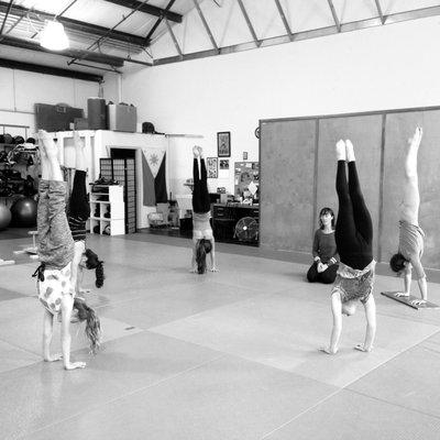 Kids Advanced Acrobatics Class