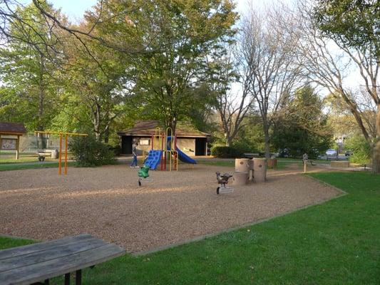 Small play structure