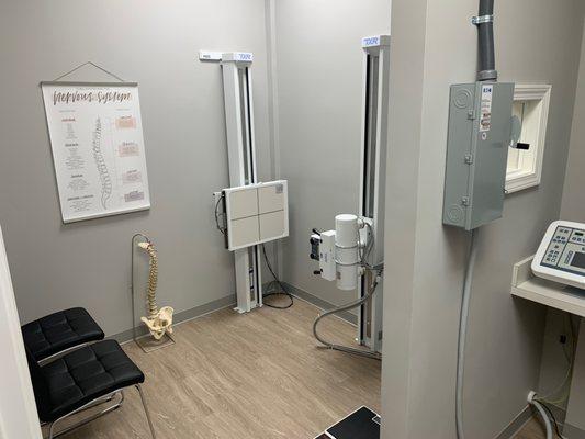 Top of the line digital Xray system. Dr. Josh takes Xrays to really understand what is going on with the health of your spine.