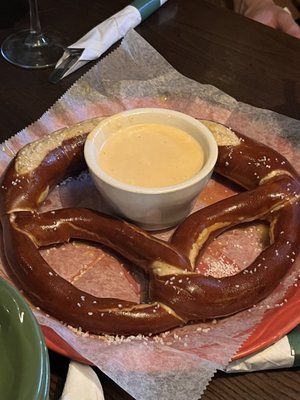 Soft pretzel with beer cheese ! Delish!