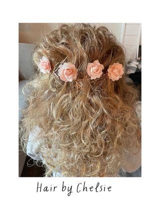 Flower girl occasional hair by Chelsie Underberg with Hair Architects Salon and Day Spa in Buffalo, MN.