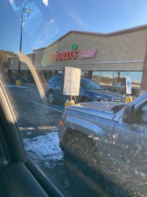 Grocery store! Parking space for "Customer with infant".