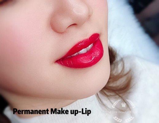 Permanent makeup-lips