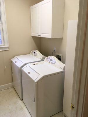 Laundry room cleaning and laundry cleaning services