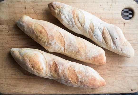 Demi Baguettes