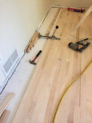 1st Avenue Hardwood Floors