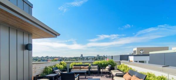 Kavela Apartments Seattle Washington Roof Access w/ View