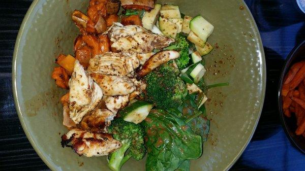 Create your own bowl: sweet potatoes,  chicken, broccoli,  spinach, zucchini,  balsamic vinegar