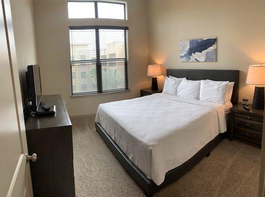 Amenities- Fully furnished bedroom.