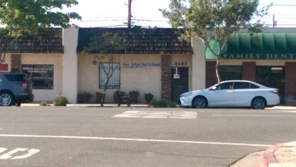 Toluca Burbank Dog & Cat Hospital