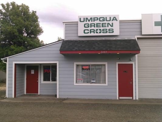 Umpqua Green Cross