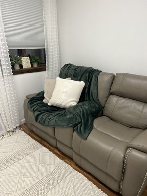 Be cozy and comfortable during your session in this recliner.