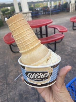 Single Scoop Almond Vanilla Ice cream with Cone.