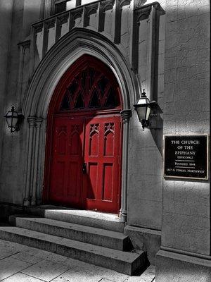 THE CHURCH OF EPIPHANY FRONT ENTRANCE.