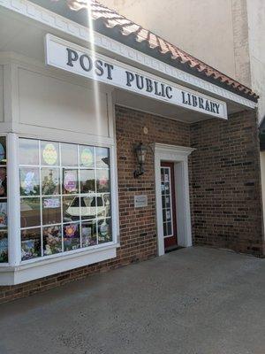 Post Public Library