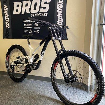 Commencal supreme DH