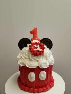 Mickey smash cake