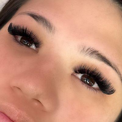 Cat Eye Volume Lashes