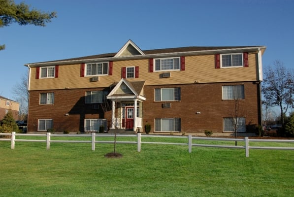 Eagles Landing Apartments on Old Brown Avenue in Manchester, NH