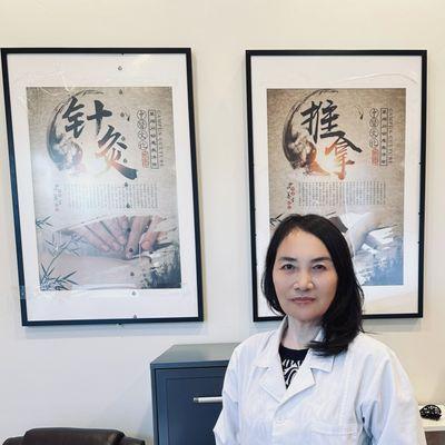 Lily Ning (L. Ac.) at the new SOMA acupuncture clinic