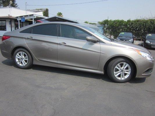 2014 Hyundai Sonata 86,342 miles, Mint  $8,995