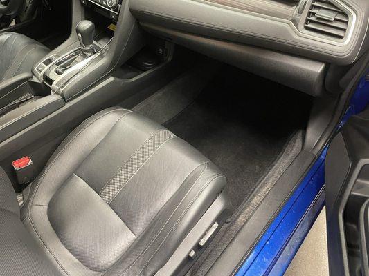 Passenger's side Lloyd LUXE in black for Honda Civic