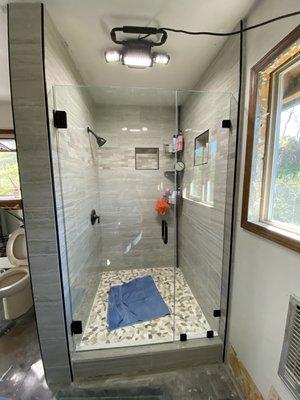 1/2" frameless shower install!