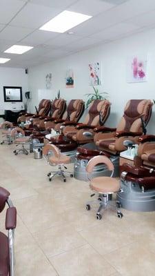 Comfortable pedicure chairs