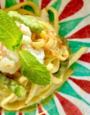 Linguine with Asparagus and Prawns