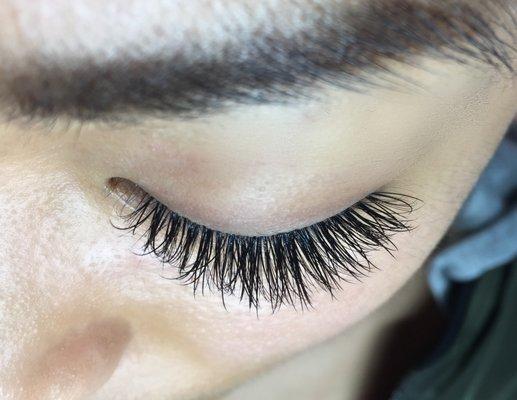 Hybrid Fullset Eyelash Extensions