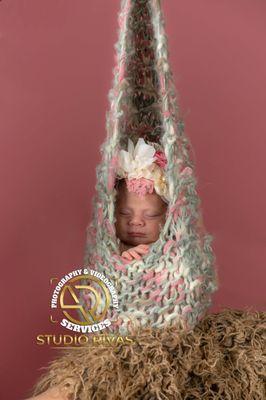 New born Baby visiting our Photo Studio Rivas