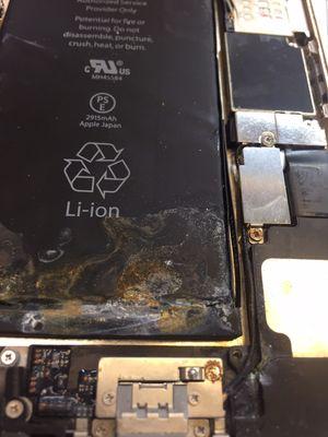 Bottom part battery contamination