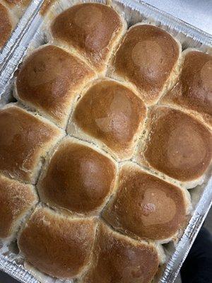 Pani popo (bun in sweet coconut cream)