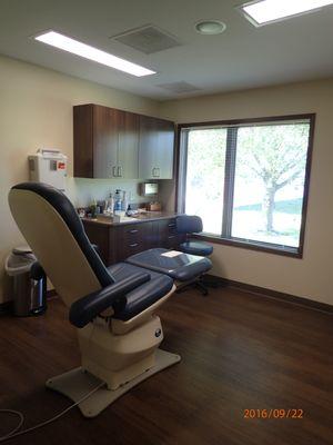 An examination room at Associated Foot Surgeons - Maryville