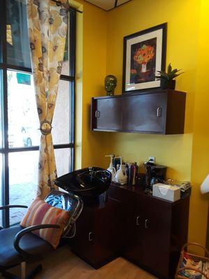 Prima Donna hair salon