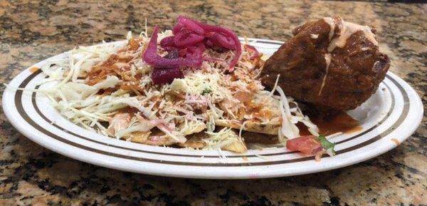 Pollo con tajadas / Fried Chicken with plantains