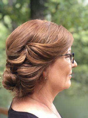 Mother of the bride by the Hochatown salon and spa