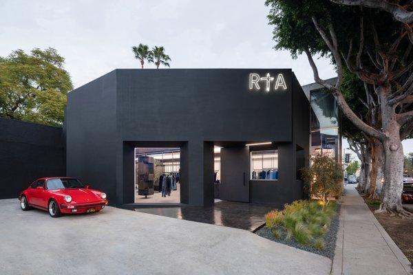 Commercial Exterior Paint Services for RTA Flagship store on Melrose.